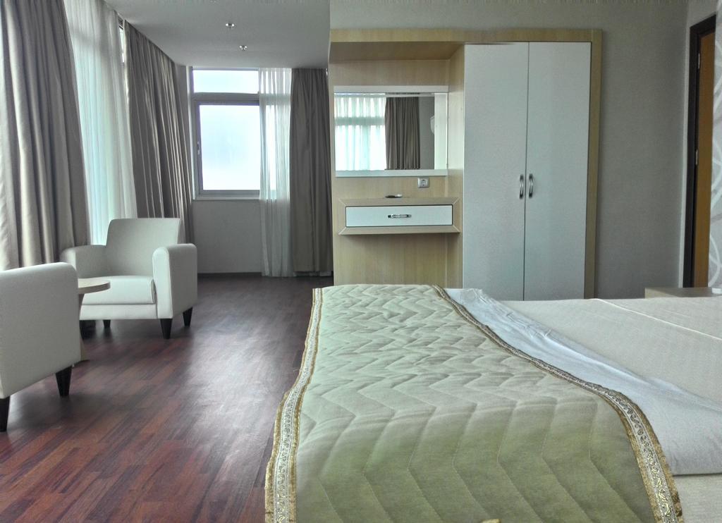 Guney Adana Otel Exterior photo